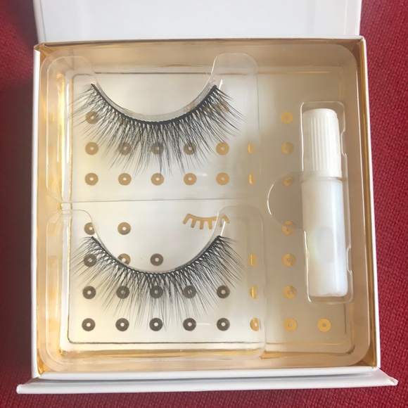 BATTINGTON LASHES 3D Silk Lashes - Picture 4 of 6